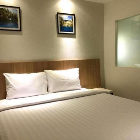Hart Hotel Arjuna Mataram Exterior photo