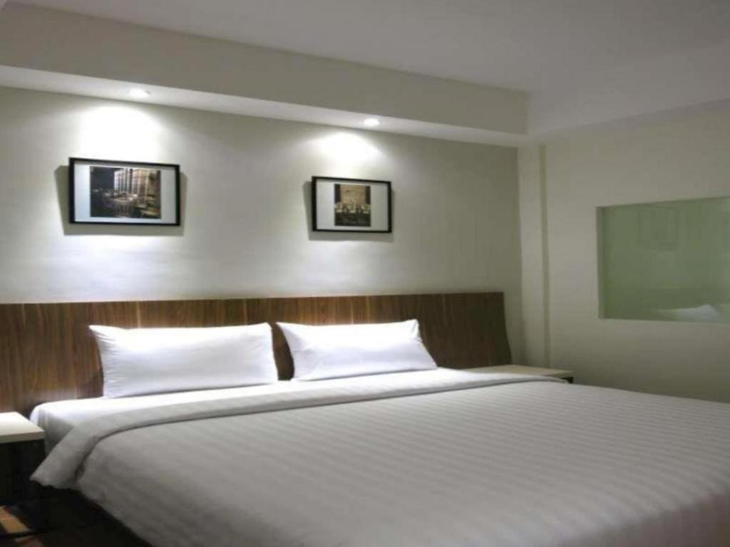 Hart Hotel Arjuna Mataram Exterior photo