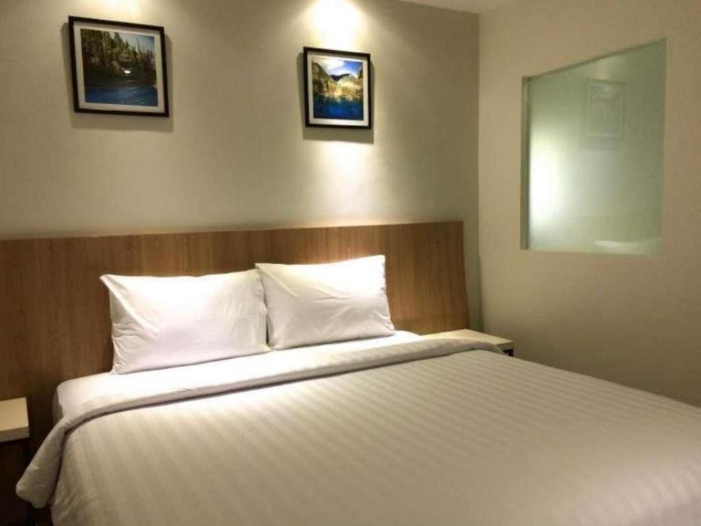Hart Hotel Arjuna Mataram Exterior photo