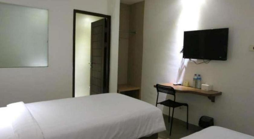 Hart Hotel Arjuna Mataram Exterior photo
