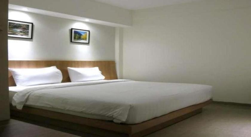 Hart Hotel Arjuna Mataram Exterior photo