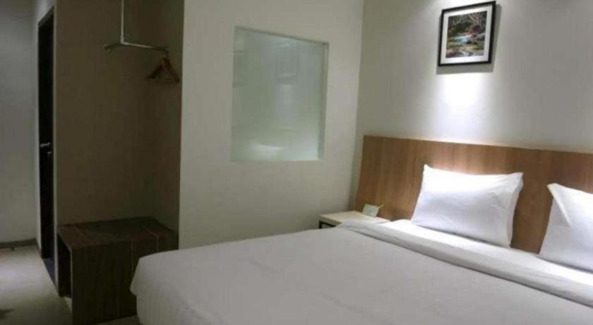 Hart Hotel Arjuna Mataram Exterior photo