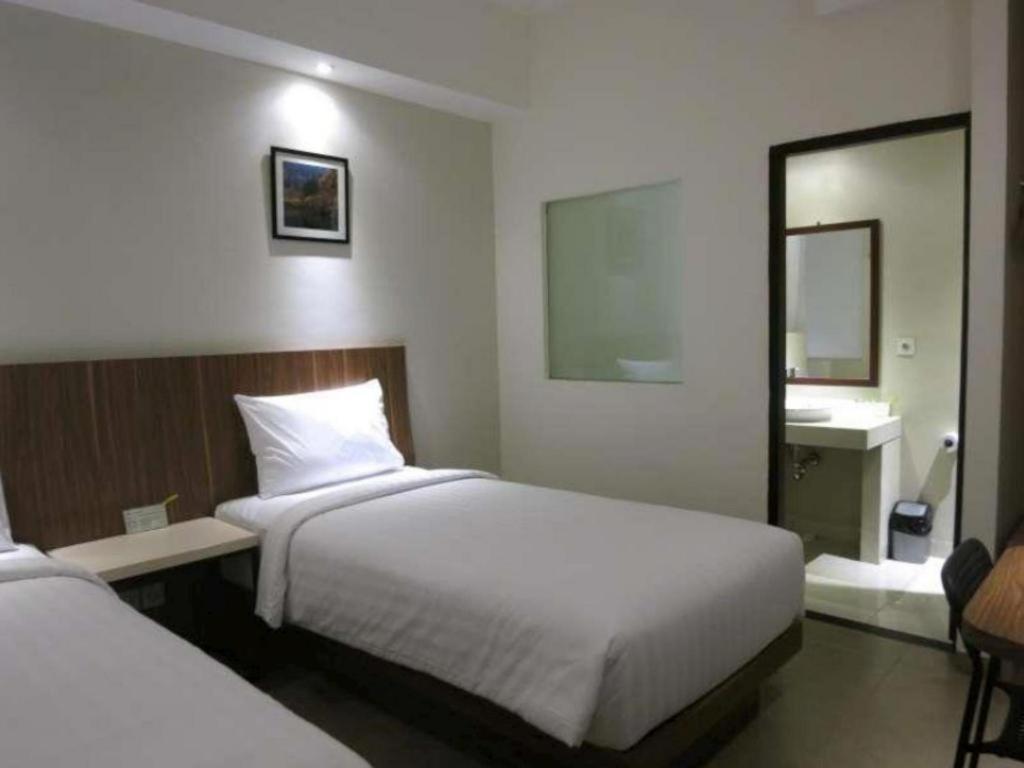 Hart Hotel Arjuna Mataram Exterior photo